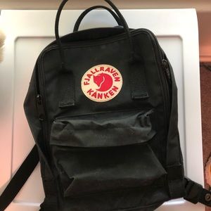 Fjallraven Kånken Mini Backpack
